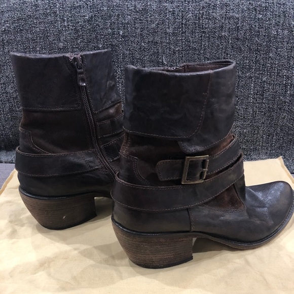 Vero Cuoio Brown Boots - Picture 2 of 6